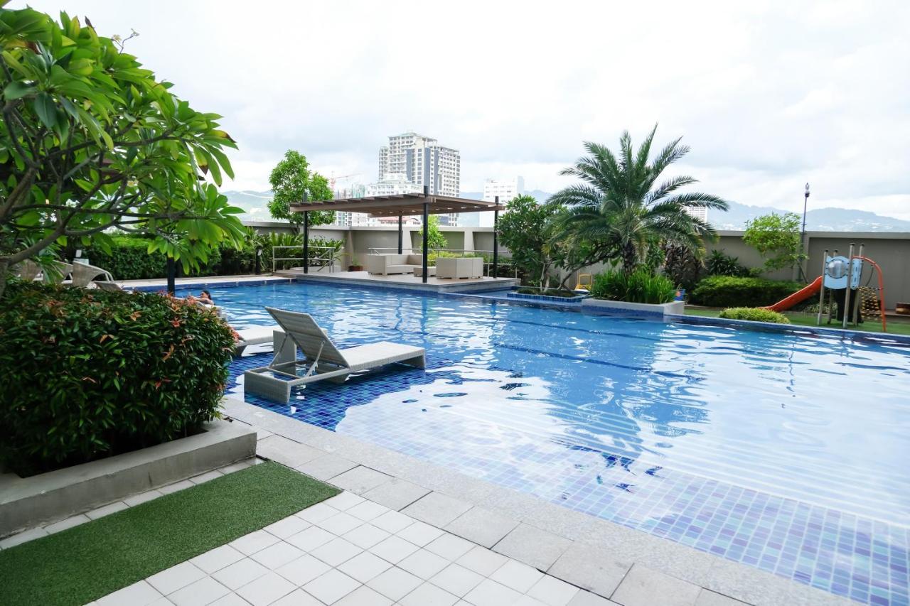 Ezeniel'S Place At Horizons 101 Condominium Cebu Extérieur photo