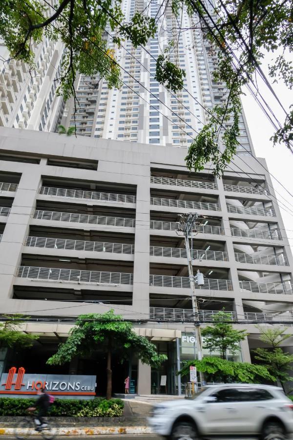 Ezeniel'S Place At Horizons 101 Condominium Cebu Extérieur photo