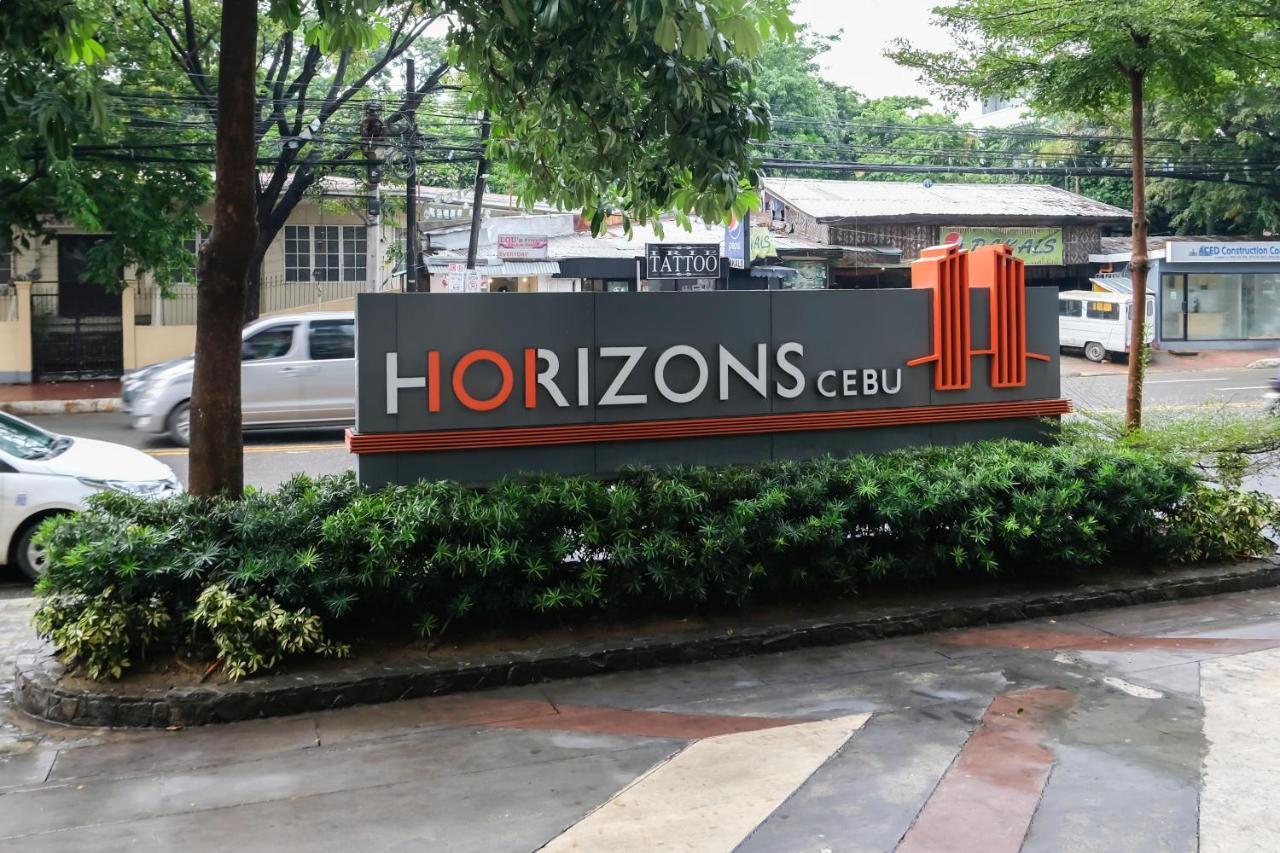 Ezeniel'S Place At Horizons 101 Condominium Cebu Extérieur photo