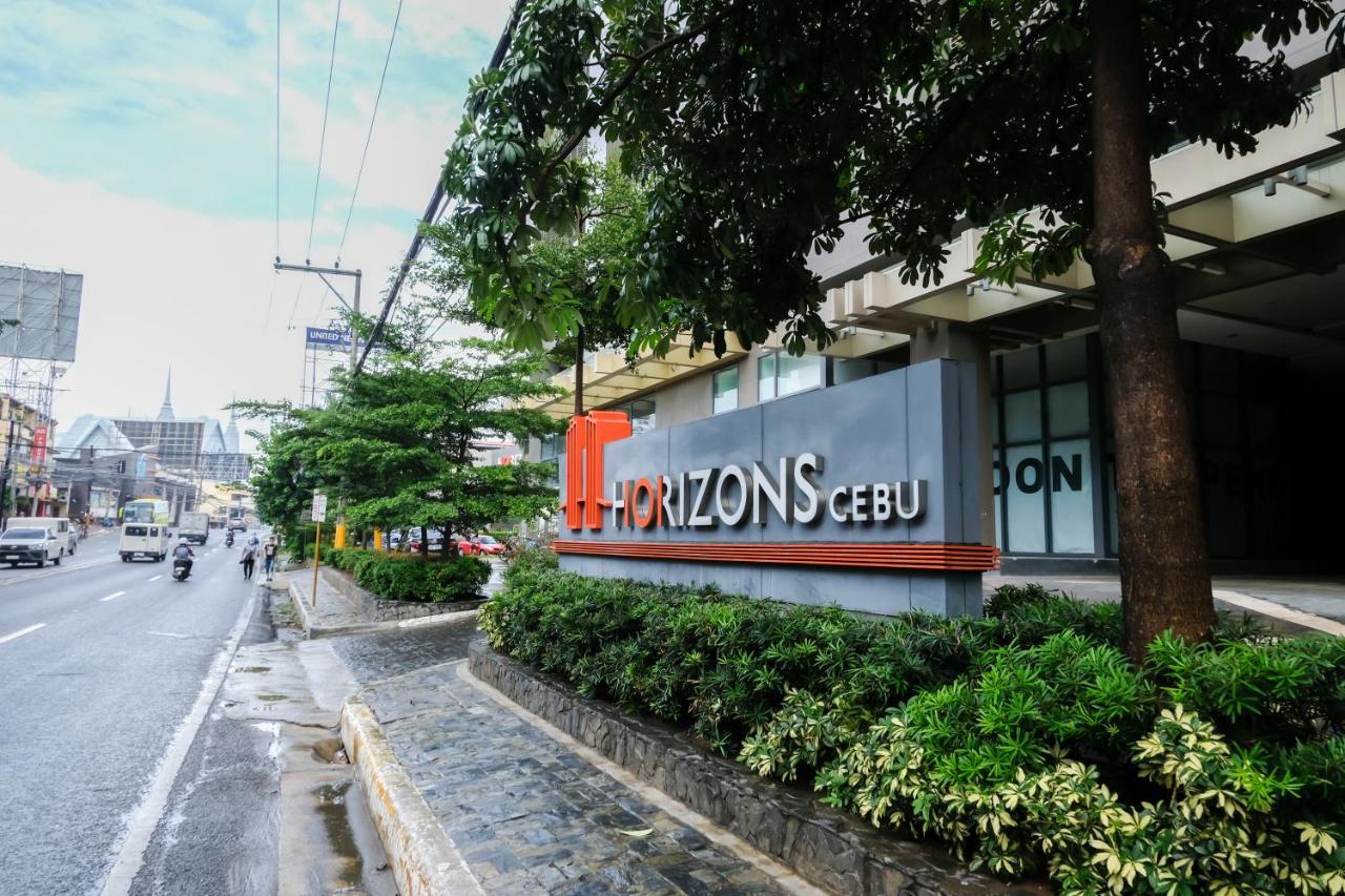 Ezeniel'S Place At Horizons 101 Condominium Cebu Extérieur photo